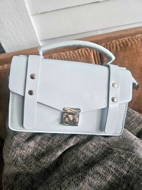 Structured Shoulder Bag in Blue Like New